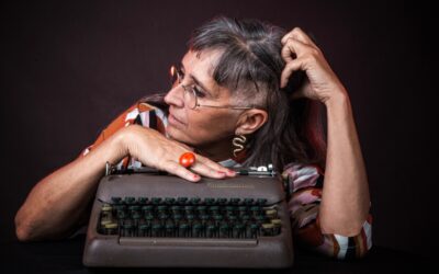 Obrera, la poesía reunida de Paula Jiménez España